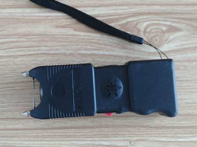 TW-10型超報警防身電擊器