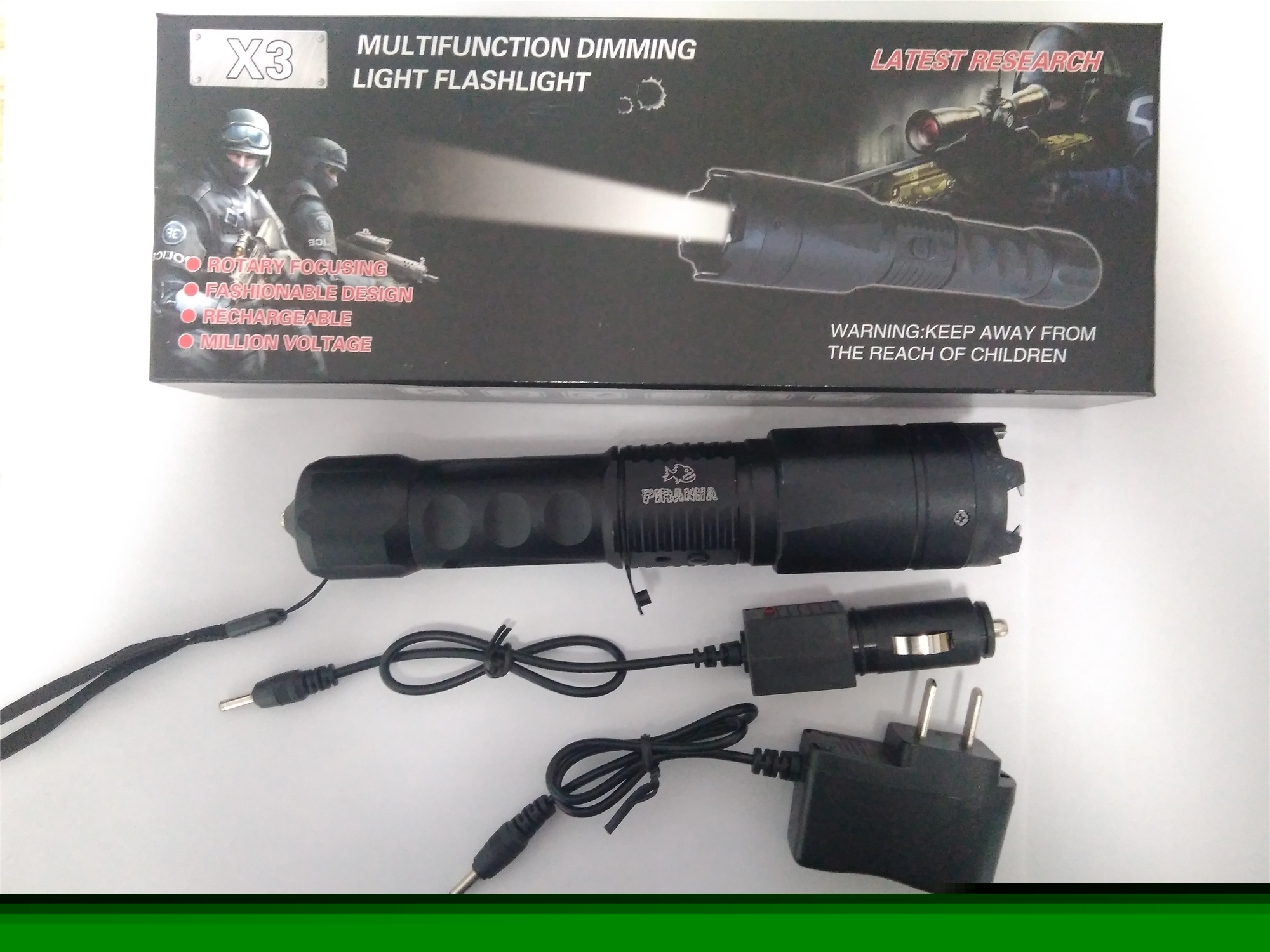 黑鷹x3防狼電擊器